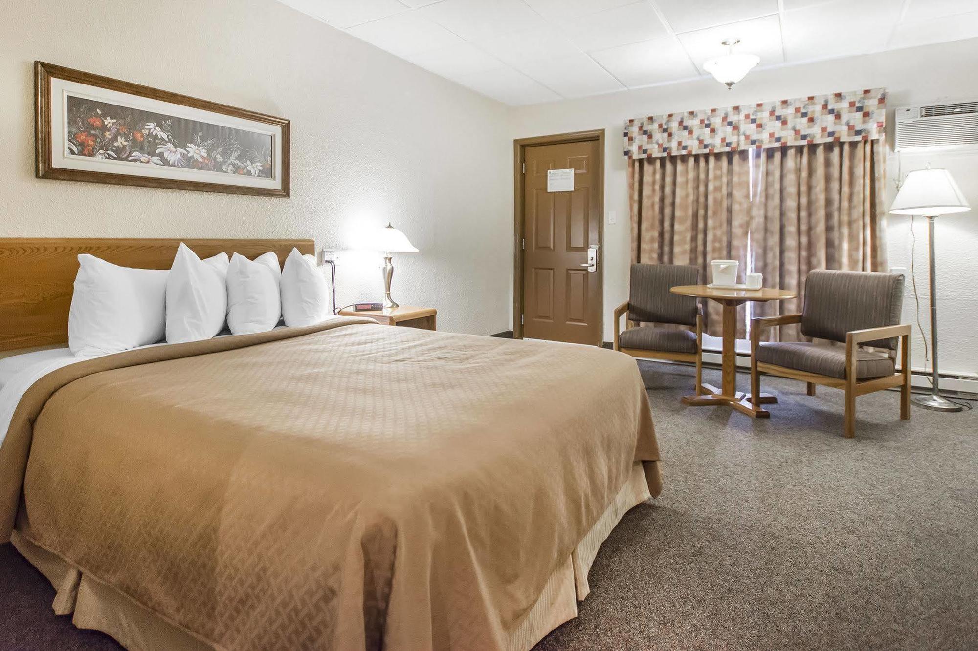 Rodeway Inn Grand Falls Exterior foto